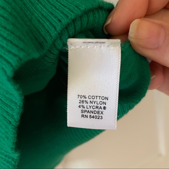 Retro Style Green Sweater - Picture 3 of 5